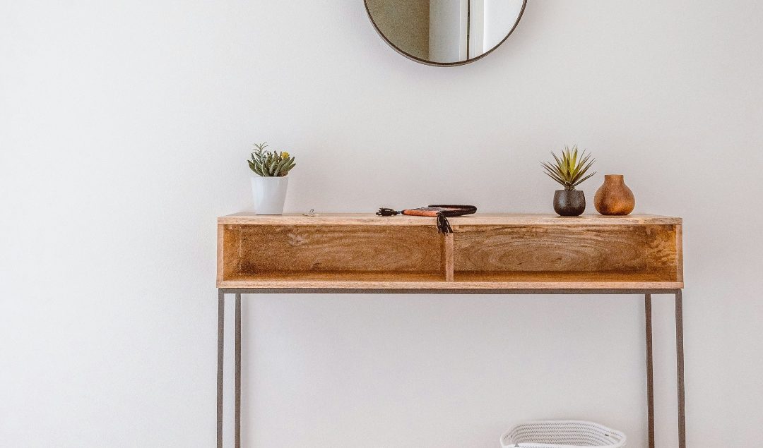 Pentingnya Merawat Meja Konsol Kayu untuk Daya Tahan