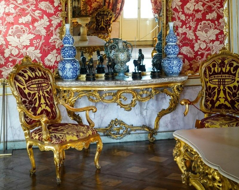 Ubah Ruang Tamu Jadi Mewah dengan Furniture Jepara Pilihan