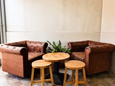 Sofa Cafe Minimalis yang Nyaman dan Menarik Pelanggan
