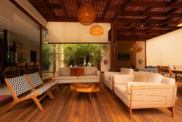 Sofa untuk Villa Modern dengan Desain Elegan