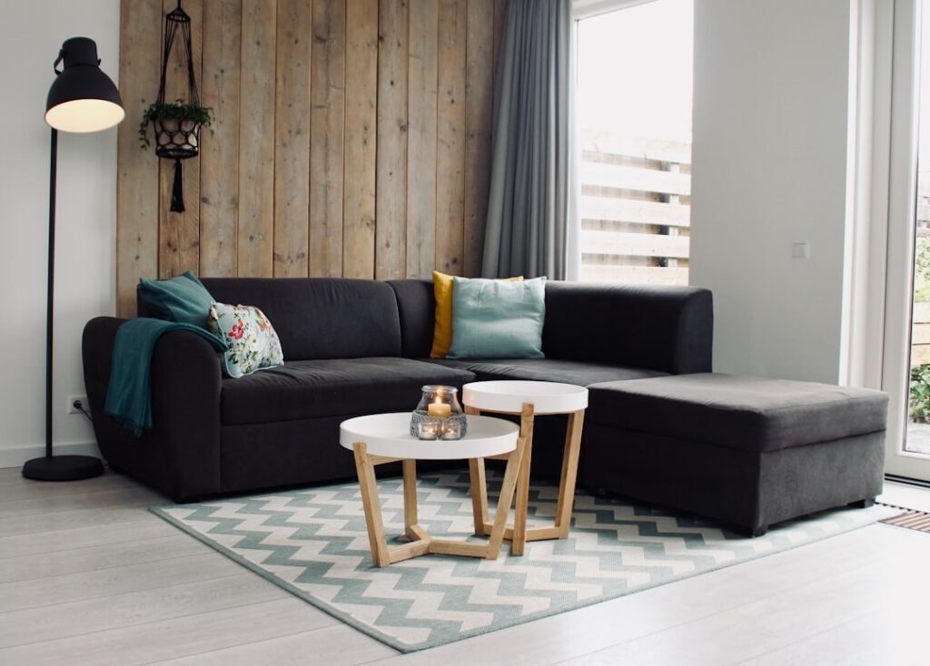 rekomendasi sofa minimalis untuk apartemen kecil