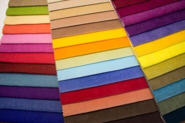 Sofa Fabric atau Sofa Kulit Mana yang Lebih Baik