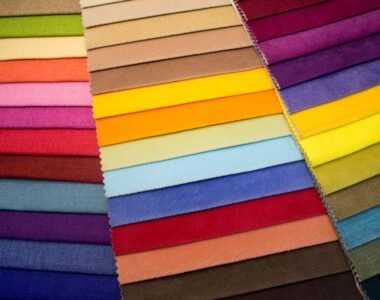 Sofa Fabric atau Sofa Kulit Mana yang Lebih Baik