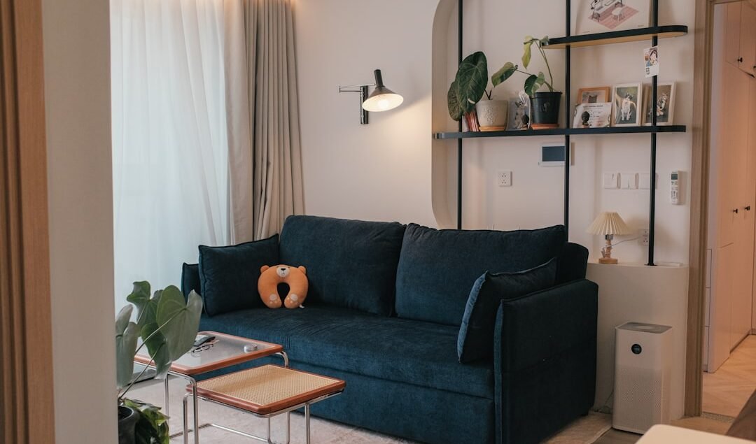 Sofa Lengkung yang Sedang Menjadi Tren Interior