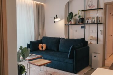 Sofa Lengkung yang Sedang Menjadi Tren Interior