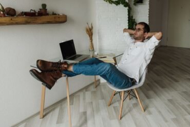 kursi kantor dengan sandaran punggung terbaik untuk kesehatan