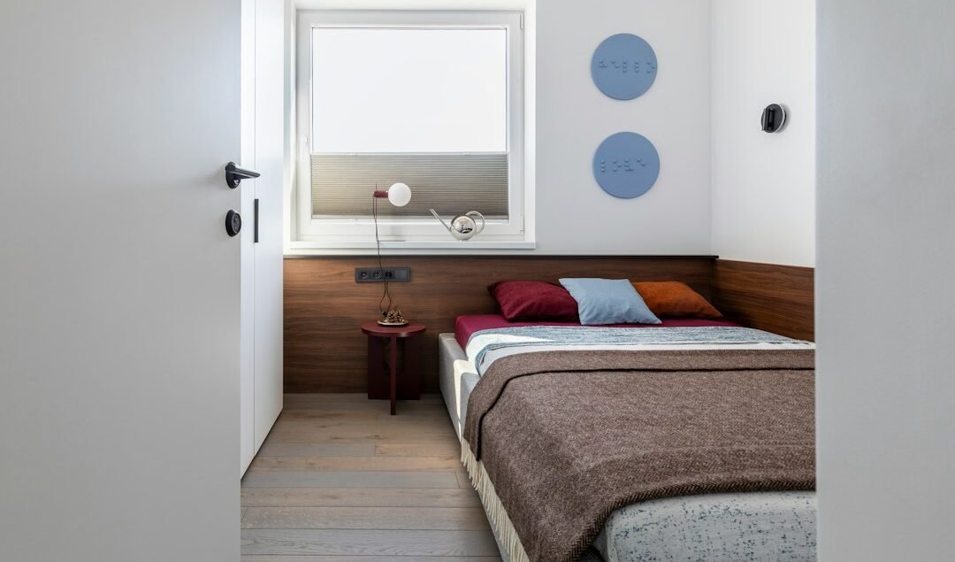 rekomendasi pintu single untuk apartemen kecil