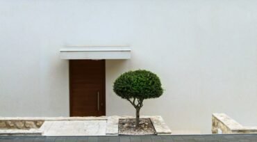pintu mewah vs pintu minimalis mana yang lebih elegan